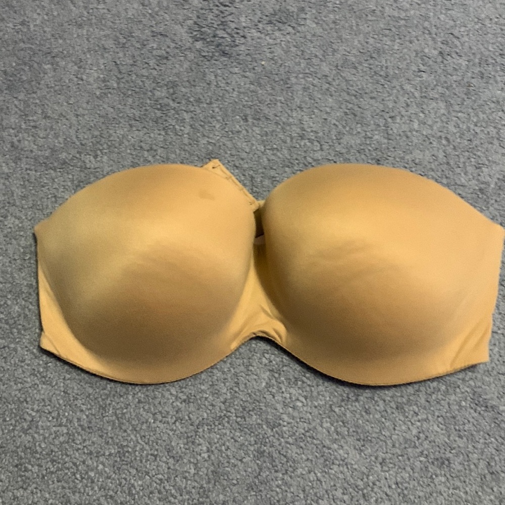 Victorias Secret Tan Strapless Bra Size 38D